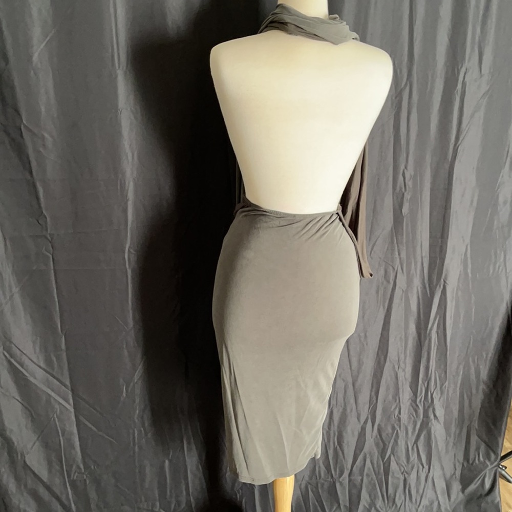 Green infinity dress. - Picture 8 of 10
